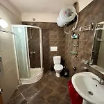 Wavetower Apartment *